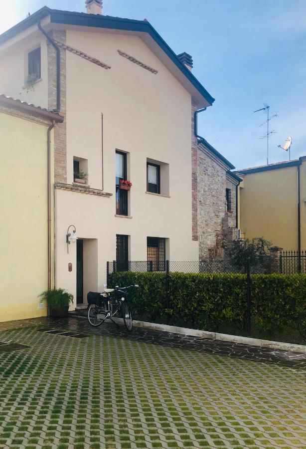 Monolocali Oro E Argento
